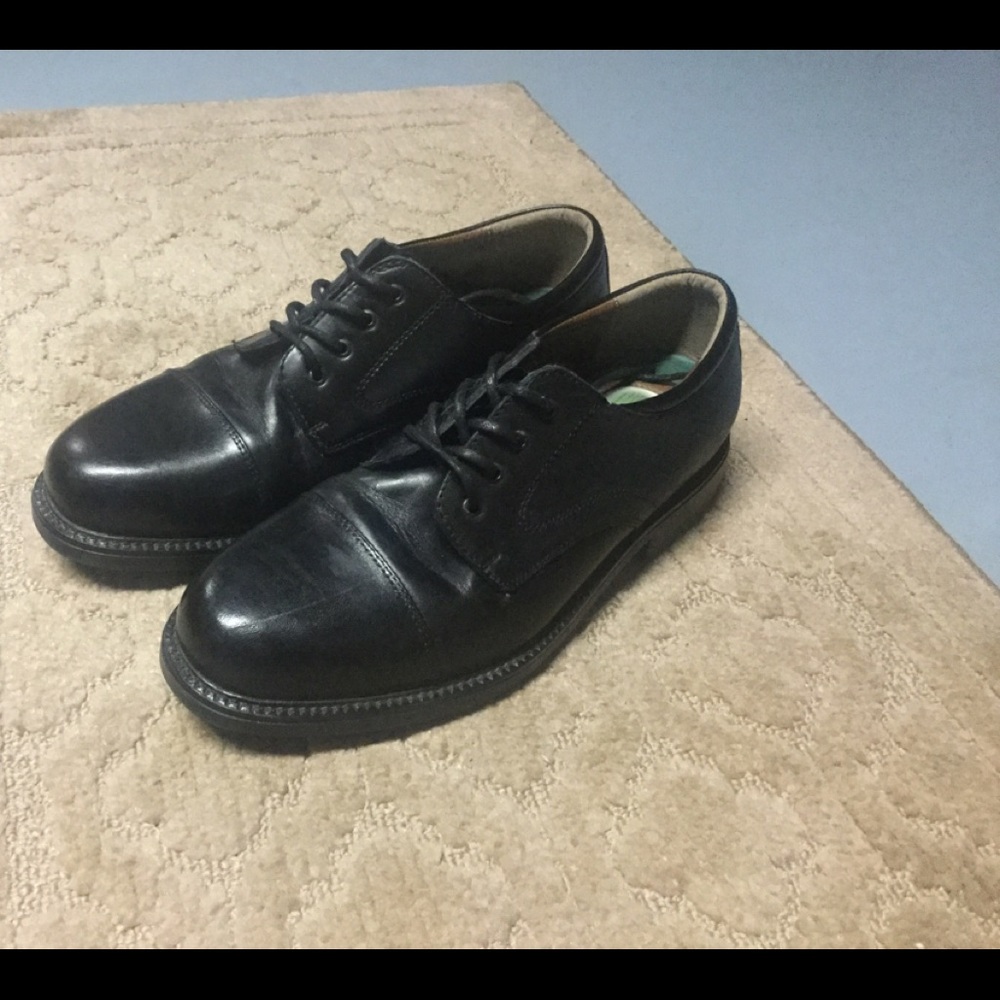 Thom McAn Men’s Black Leather Dress Shoes